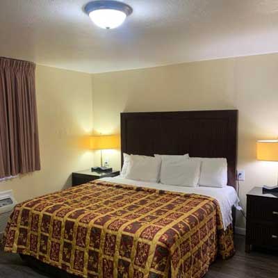 Relax Inn of Medford One Bedroom