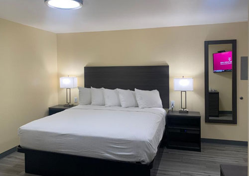 Relax Inn of Medford Deluxe King Studio