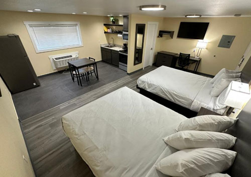 Relax Inn of Medford Superior Family Room